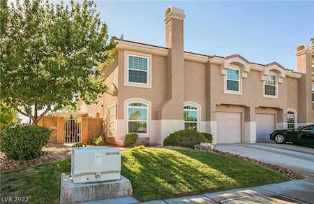 10209 Rolling Tree St Las Vegas, NV 89183