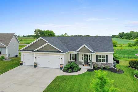 1706 Steiner Ln Green Bay, Village of Howard, WI 54313