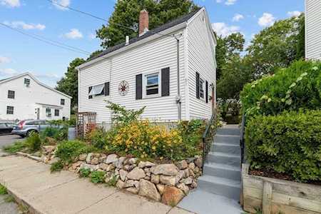 21 Lake St #21 Amesbury, MA 01913