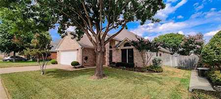 6112 Roaring Springs Drive North Richland Hills, TX 76180