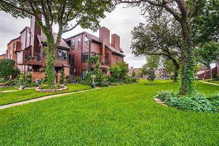 1704 Baird Farm Circle #4207 Arlington, TX 76006