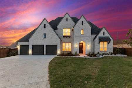 1208 Lake Hills Trail Roanoke, TX 76262