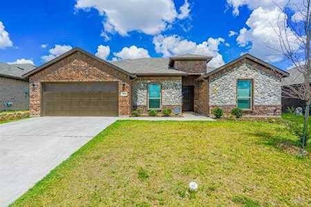 224 Old Wichita Trail Saginaw, TX 76131