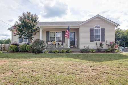 1215 Dellrose Dr Bell Buckle, TN 37020