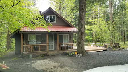 139 Mount Rainier Dr Packwood, WA 98361