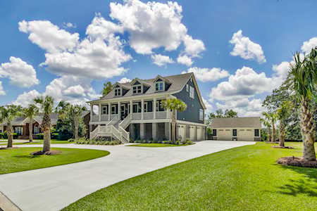 500 Fairington Dr Summerville, SC 29485
