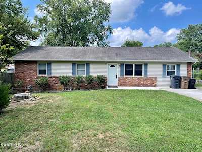 5605 Mondale Rd Knoxville, TN 37912