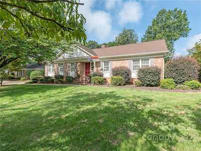 5422 Sharon Rd Charlotte, NC 28210