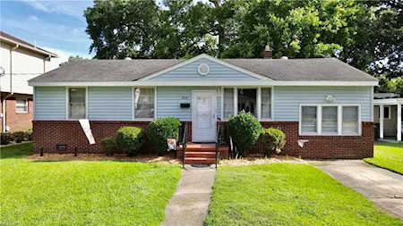3521 Evangeline St Norfolk, VA 23502