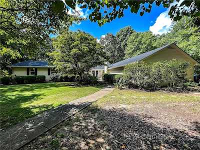 301 Harvard Dr Albemarle, NC 28001