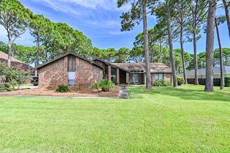 27 E Country Club Drive Destin, FL 32541