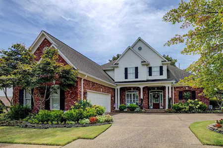 10243 Carnegie Club Dr Collierville, TN 38017