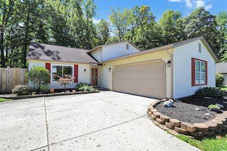 8749 Appleby Ln Indianapolis, IN 46256
