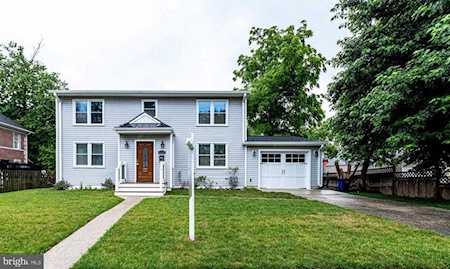 6918 Weston Rd Falls Church, VA 22042