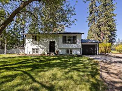 10963 W Sagewood Ct Nine Mile Falls, WA 99026