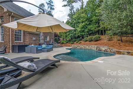 927 Cove Point Ln Tega Cay, SC 29708