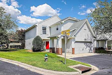 516 Bridge Dr Chesapeake, VA 23322