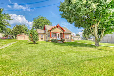 2461 Old Greenbrier Pike Greenbrier, TN 37073