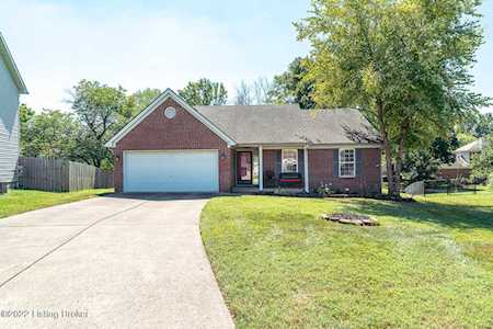 10806 Silvermoon Ct Louisville, KY 40241