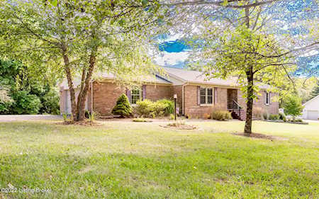 2120 Fox Trail Dr La Grange, KY 40031