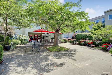 4109 224th Ln SE #207 Issaquah, WA 98029