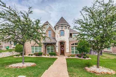 2914 Regents Park Lane Garland, TX 75043