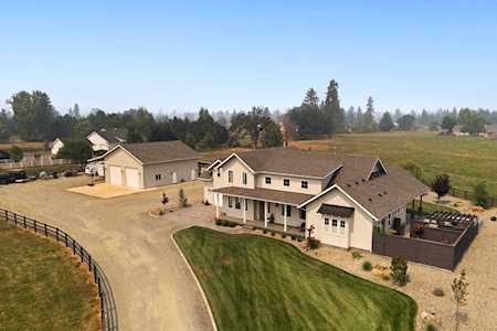 3300 Redwood Ave Grants Pass, OR 97527