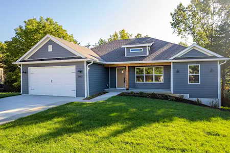 3602 Blue Cedar LN Columbia, MO 65203