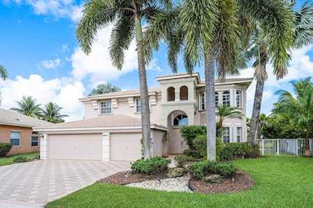 6441 Marbletree Lane Lake Worth, FL 33467