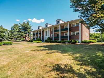 237 N Main St #5 Andover, MA 01810