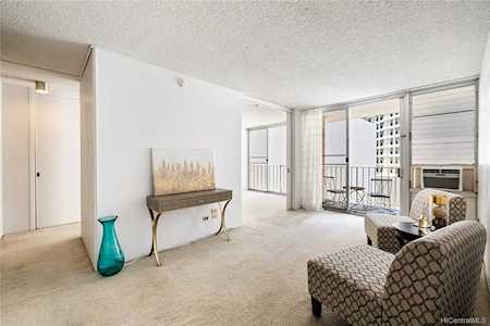 1617 Kapiolani Boulevard #706 Honolulu, HI 96814