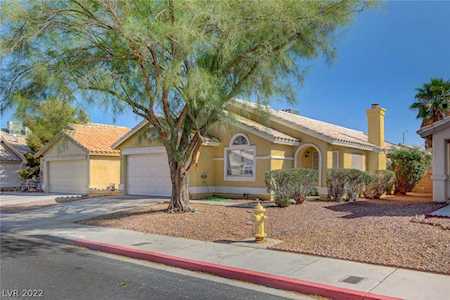 7025 Village Shore Ct Las Vegas, NV 89129