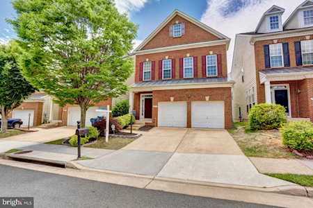 8355 Middle Ruddings Dr Lorton, VA 22079