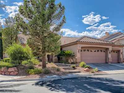 801 White Falcon St Las Vegas, NV 89144