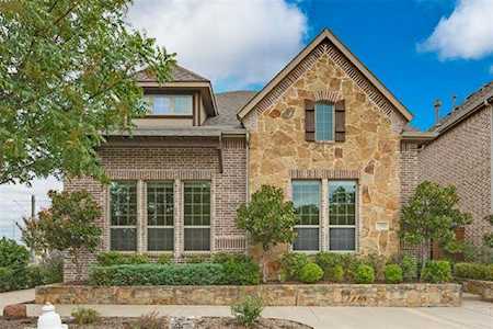 2503 Charlie Bird Parkway Farmers Branch, TX 75234
