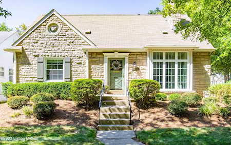 4033 Hycliffe Ave Louisville, KY 40207