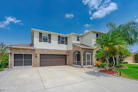 105 Logenberry Court Daytona Beach, FL 32124