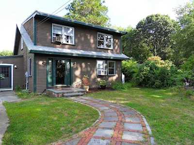 881 S Main St Bellingham, MA 02019