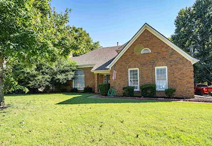 237 Richards Way Dr Cordova, TN 38018