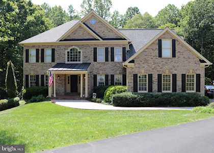 6965 Grizzly Ct Manassas, VA 20111