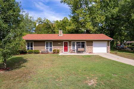 2501 S Grandview CIR Columbia, MO 65203