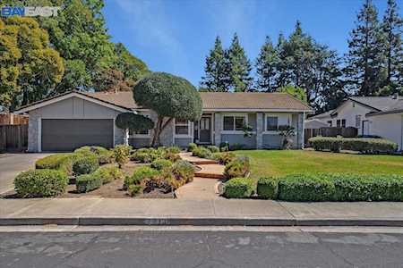 2213 Brampton Rd Walnut Creek, CA 94598