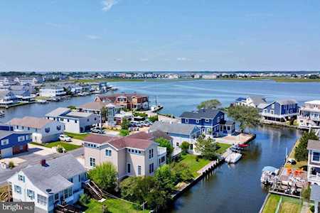 31 W Atlantic St Fenwick Island, DE 19944