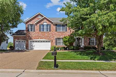 1603 Fairway Valley Dr Wentzville, MO 63385