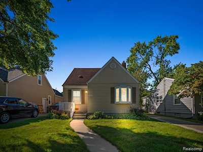 322 Marlin Ave Royal Oak, MI 48067