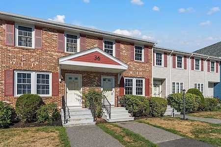 36 Fox Meadow Rd #E Leominster, MA 01453