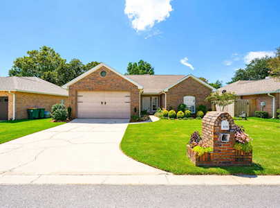 414 Parkwood Place Niceville, FL 32578