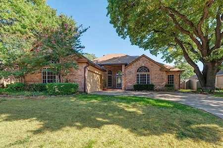 7509 Oak Park Drive North Richland Hills, TX 76182