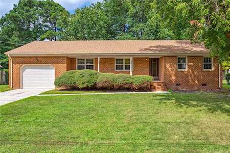 1028 Sippel Dr Chesapeake, VA 23320