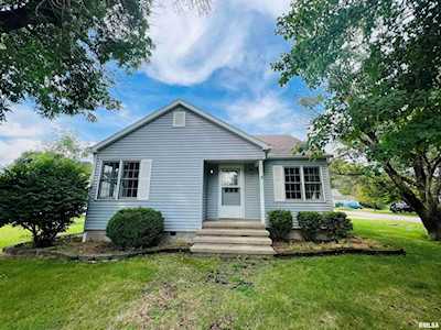 103 W Rohman St Metamora, IL 61548